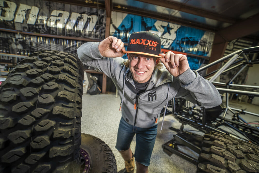 Dustin “Battle Axe” Jones Signs with Maxxis